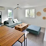 Bruyeres With Deck And Private Parking Montpellier