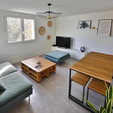 Bruyeres With Deck And Private Parking Apartment *