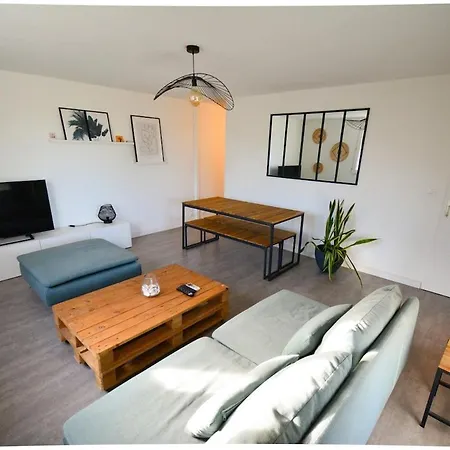 Apartment Bruyeres With Deck And Private Parking